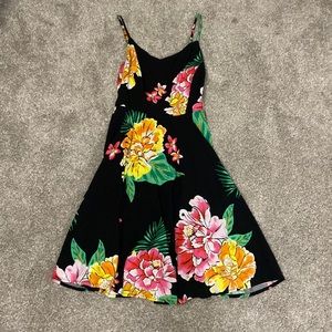 Super cute floral black dress